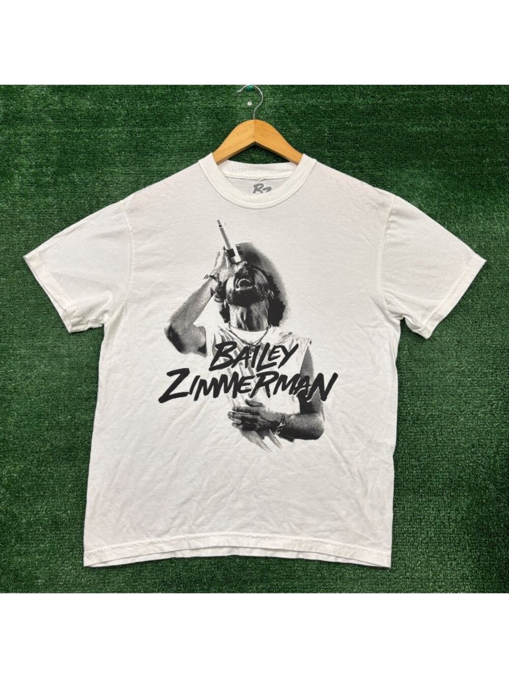 Bailey Zimmerman Singing T-Shirt Size Medium